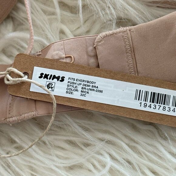 Skims Fits Everybody Push Up Demi Bra Mica Size 32C - Picture 6 of 6